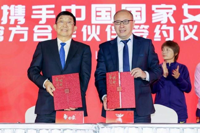 罗伊斯：“我们获得了小组第一，这是一个很大的赞美。